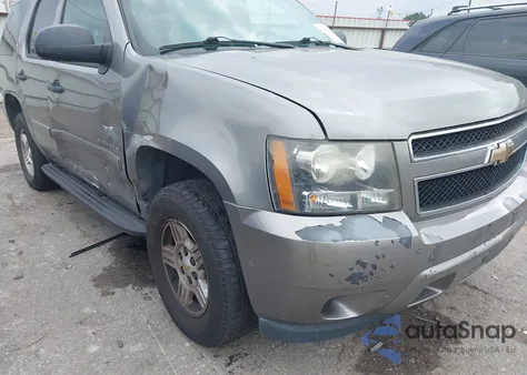 2008 Chevrolet Tahoe Ls z USA, uszkodzony, nr VIN 1GNFC13C48R188212